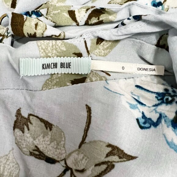 UO Kimchi Blue Dress Womens Size 0 Blue Scarlett Fit & Flare Strappy Floral - Picture 6 of 6